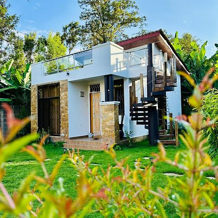 דירות ארושה Tiny House With Amazing View מראה חיצוני תמונה